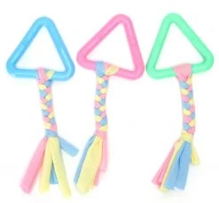 Erg Leuk Honden Speelgoed, Maar Liefst 3 Stuks! De Driehoek Is Van TPR Milieu Vrij Materiaal, Zacht, Slijtvast En Bijtvast. Het Speelgoed Is Niet Giftig En Onschadelijk. Het Helpt Om De Tanden Schoon Te Maken. Voor Uw Eigen Hond Of Bestel Een Cadeau
