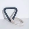 Touwspeeltje Hond Triangel | Touwtrek Speelgoed | Grijs | Katoen Koord En Rubber | Volwassen Hond En Puppy -Dieren Benodigdheden Winkel 1200x1194
