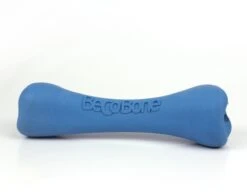 BecoBone – Kauwbot Flexibel Van Rubber Voor Hond – Beco Pets – In Groen, Blauw Of Roze – Maat S/M – Kleur: Blauw, Maat: Medium